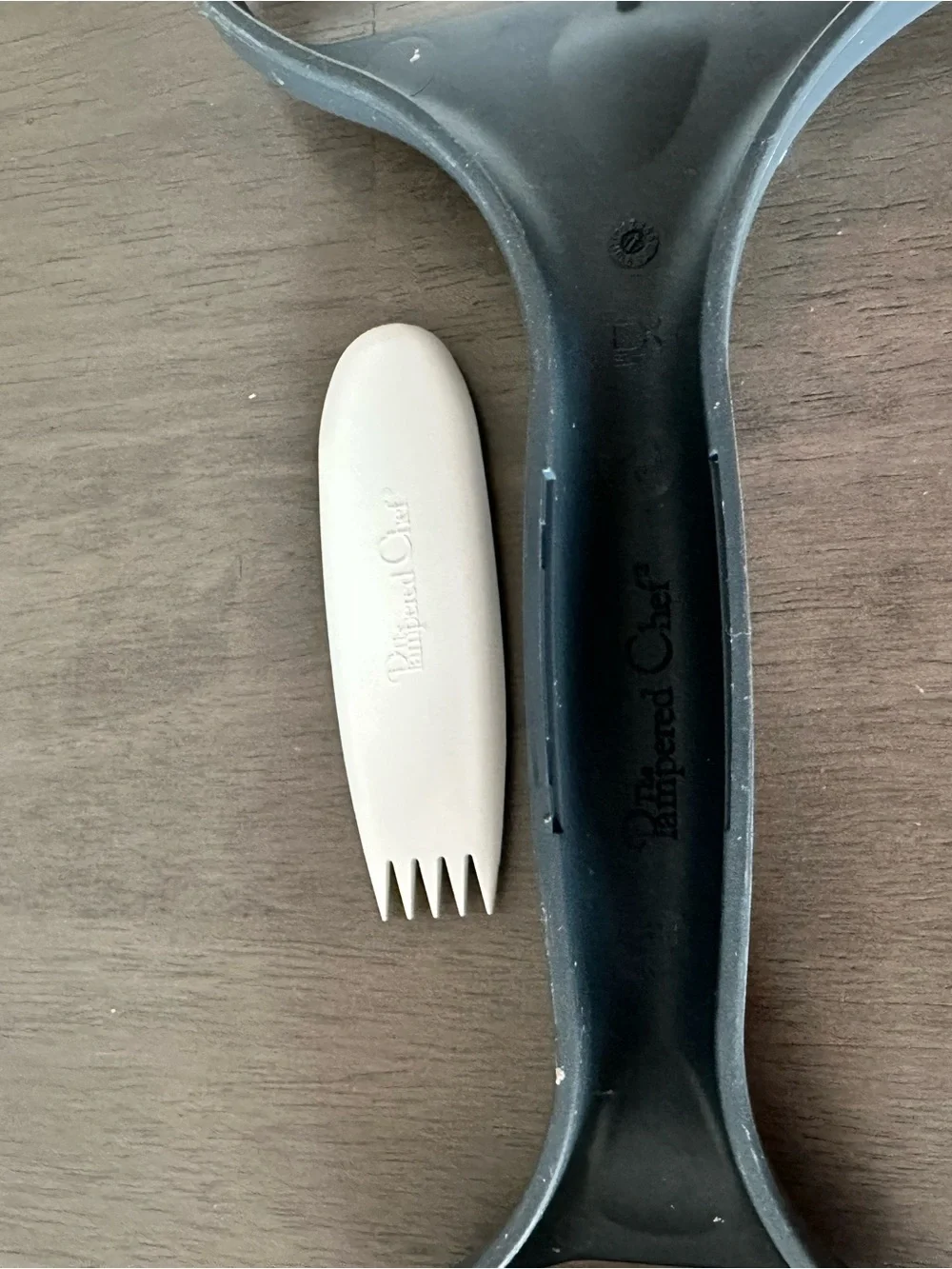 Pampered Chef Double sided Rolling pin